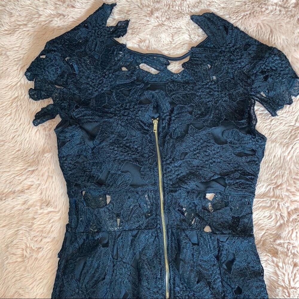 NWT Romeo & Juliet Couture Navy Blue Lace Overlay Formal Sheath Dress Size XS - Picture 10 of 16